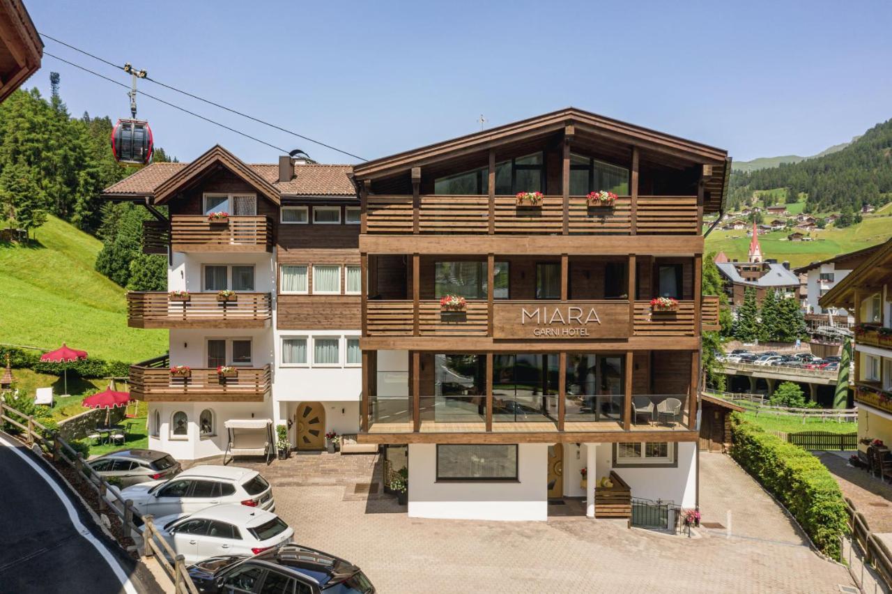 Garni Hotel Miara - Your Dolomites Home Selva di Val Gardena Ngoại thất bức ảnh