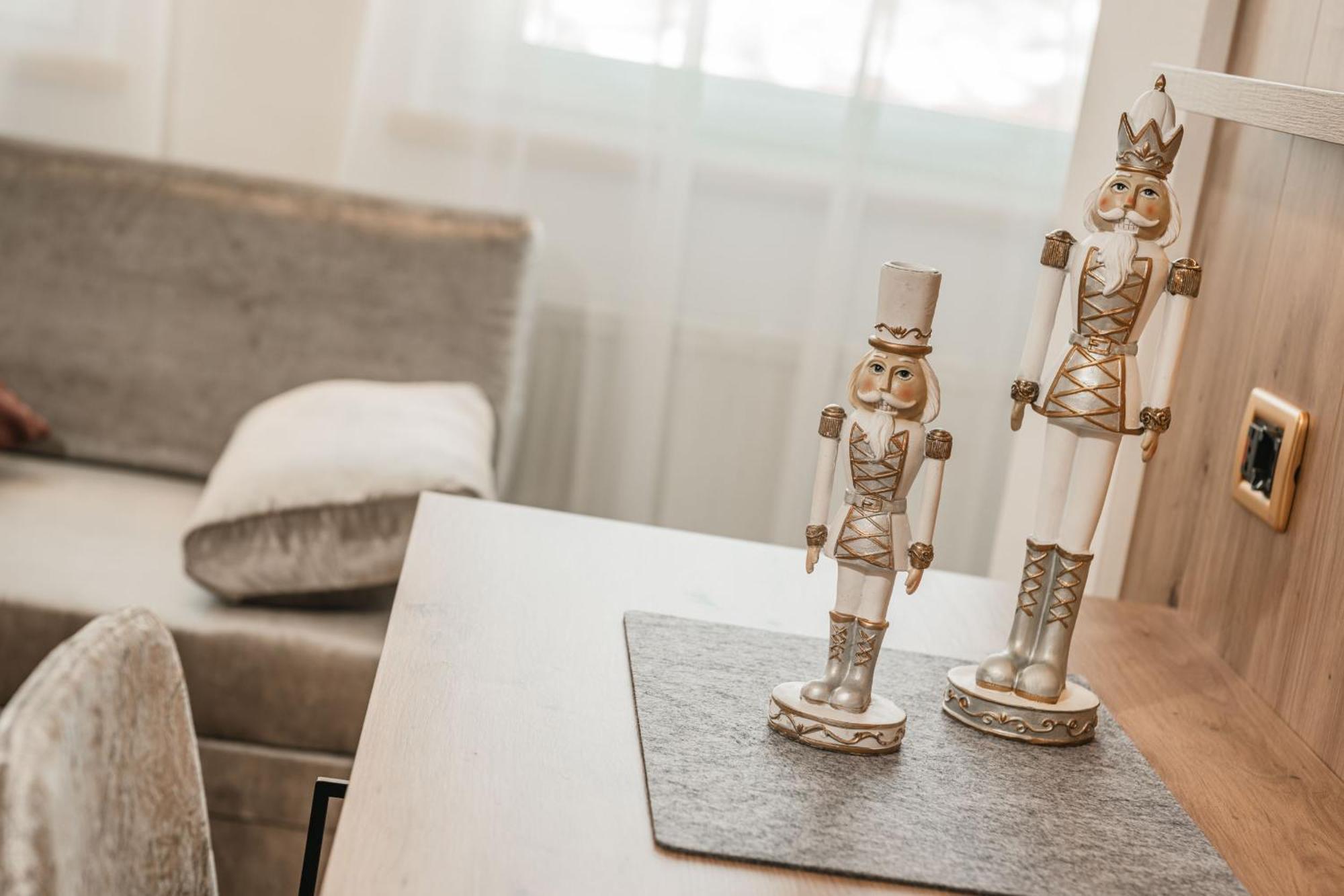 Garni Hotel Miara - Your Dolomites Home Selva di Val Gardena Ngoại thất bức ảnh