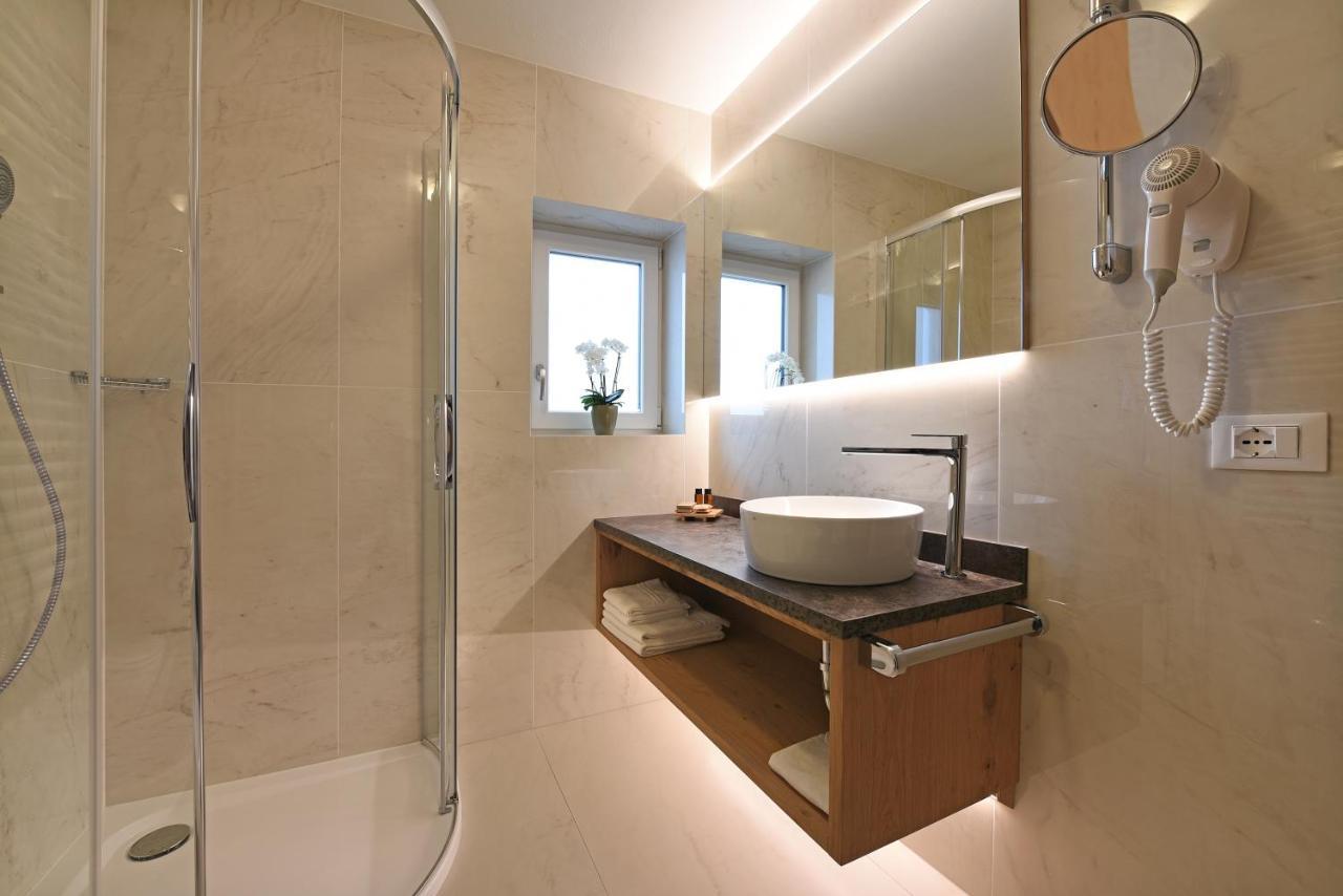 Garni Hotel Miara - Your Dolomites Home Selva di Val Gardena Ngoại thất bức ảnh